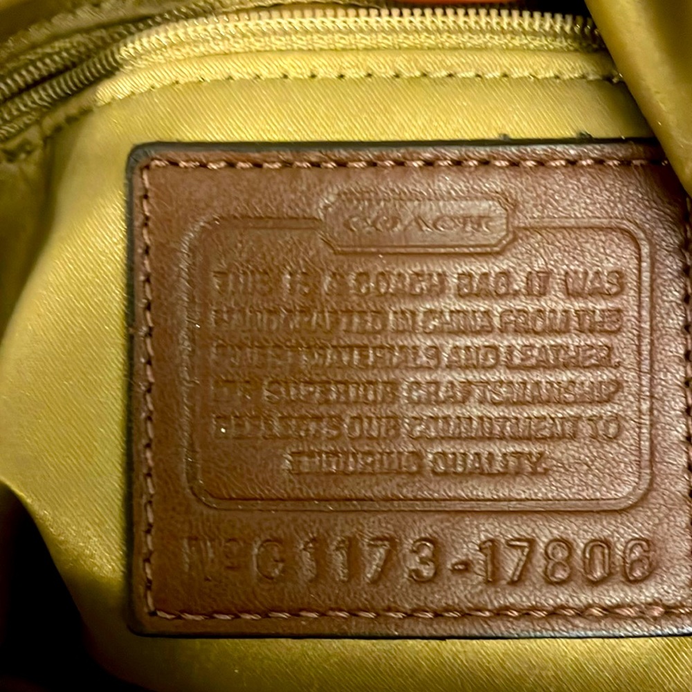 Authentic Coach Purse with dust bag - Picture 3 of 8